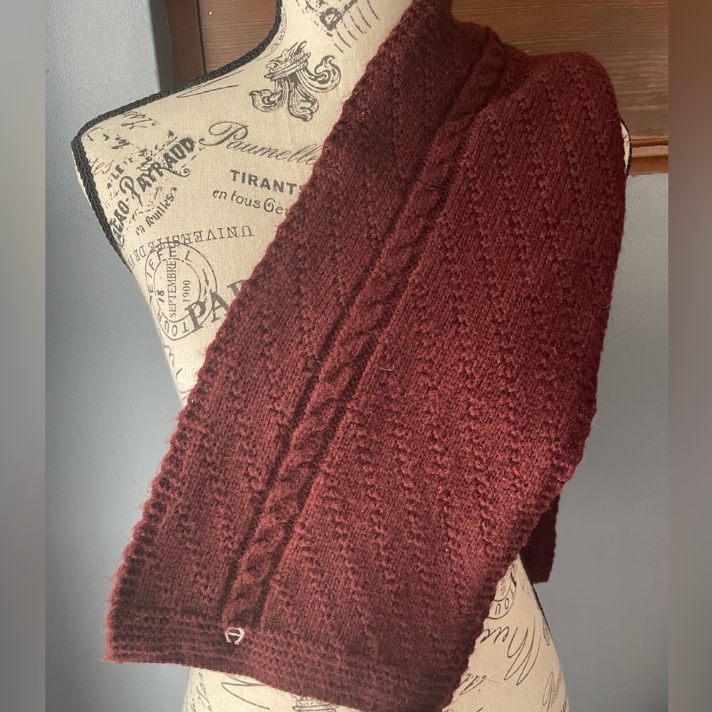 Vintage Etienne Aigner Burgundy Cable Knit Scarf and Mirror‎